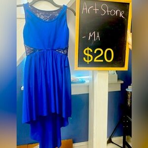 Art stone with sheer insert high low skirt